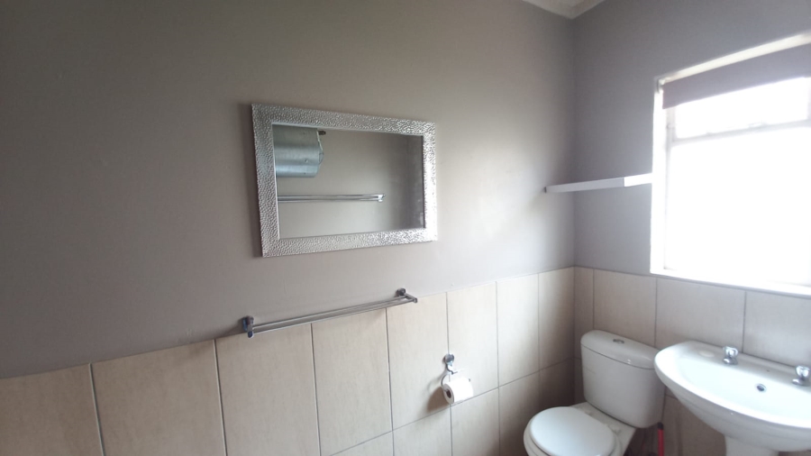 2 Bedroom Property for Sale in Potchefstroom North North West